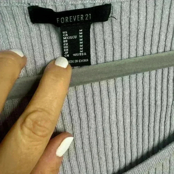 5 for $25| Forever 21 ribbed lavender sweetheart neck line sweater top medium - Picture 3 of 11